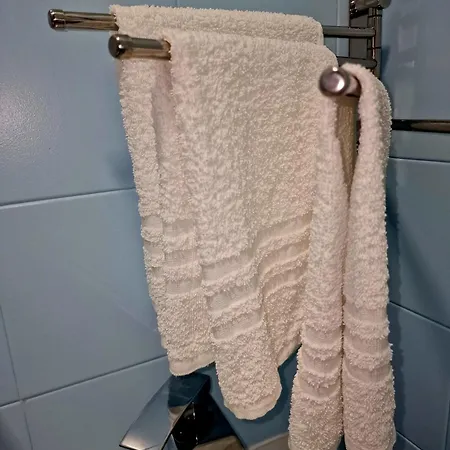 Appartement - Close To Metro & Connections *