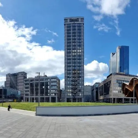 - Close To Metro & Connections Apartamento *