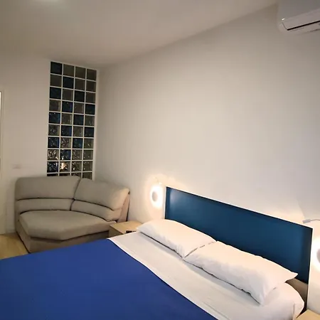 - Close To Metro & Connections Appartement Napels